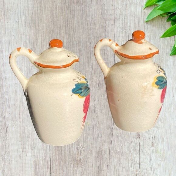 Vintage Radish Salt & Pepper Shakers - Picture 2 of 7